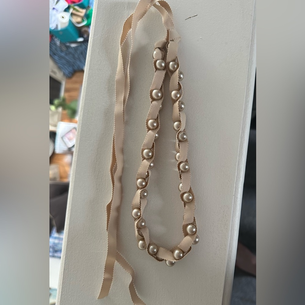 Stella & Dot Olivia Pearl & Ribbon Necklace